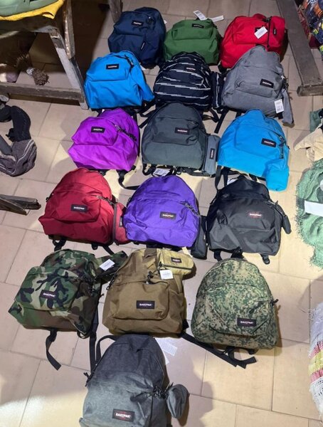 Sacs EASTPAK avec trousse