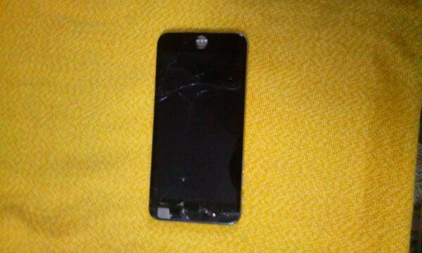 iPhone d'occasion, écran cassé