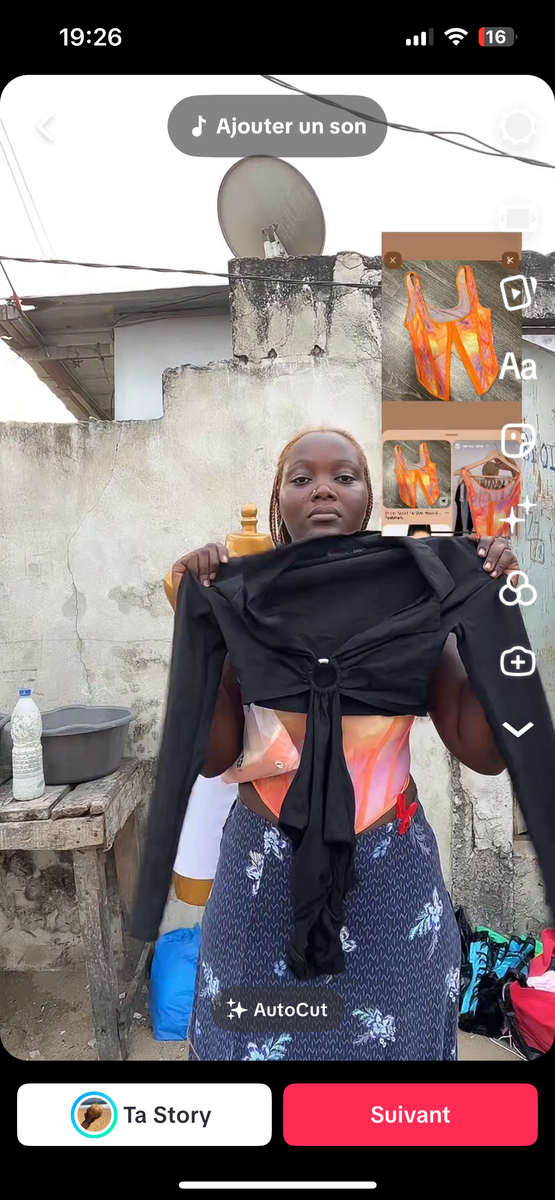 Body noir avec découpe élégante