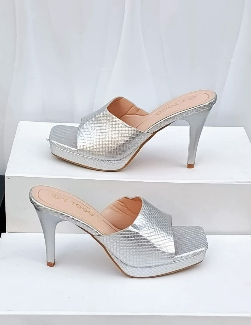 Sandales à talons élégantes