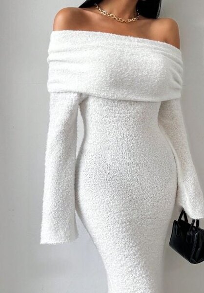 Robe élégante épaules dénudées