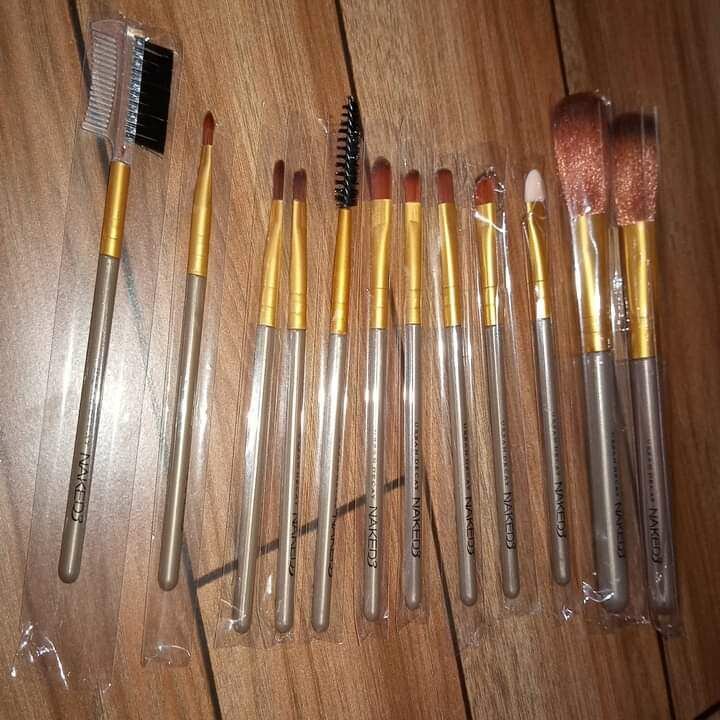 Naked 3 Makeup Brush Set 12 pcs with box