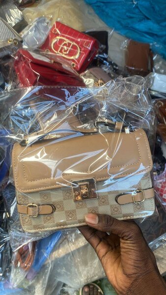 Sac à main élégant en cuir