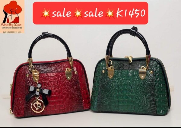 bag red and green