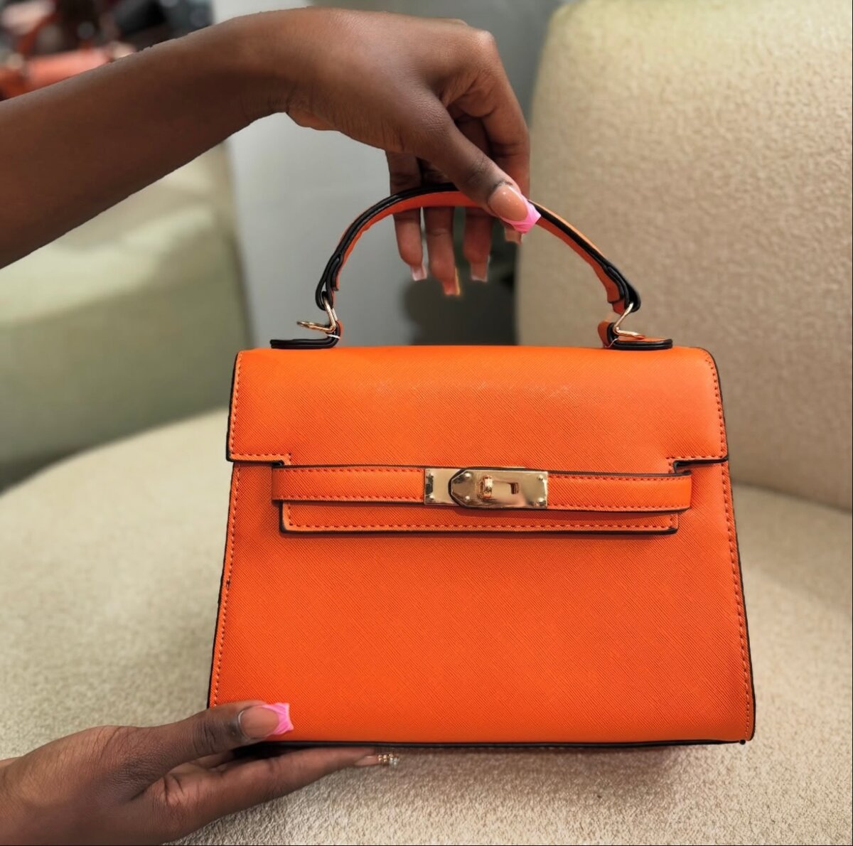 Sac à main élégant en cuir