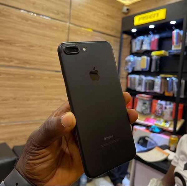 iPhone 7plus 128GB