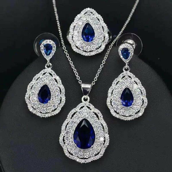 Elegant Gemstone Jewelry Set