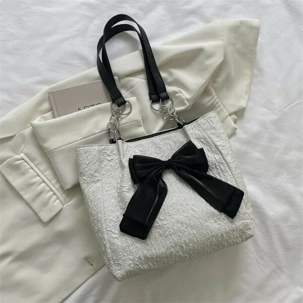 Ladies bag