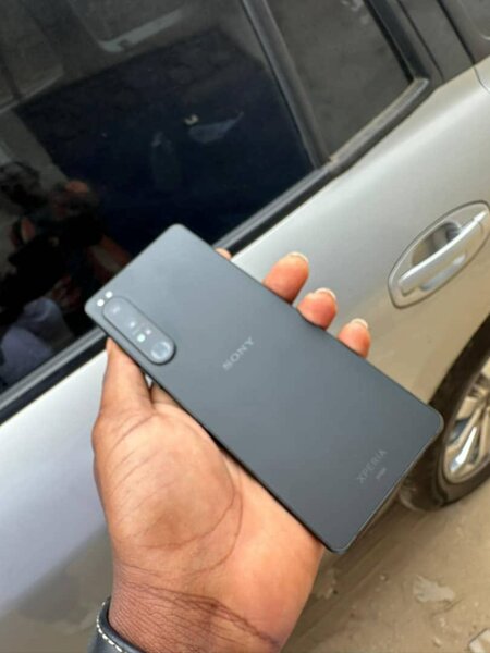 SONY XPERIA 1 IV IMPORTÉ QUASI