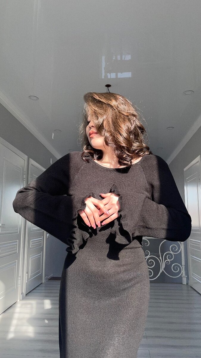 Платье с открытой спиной