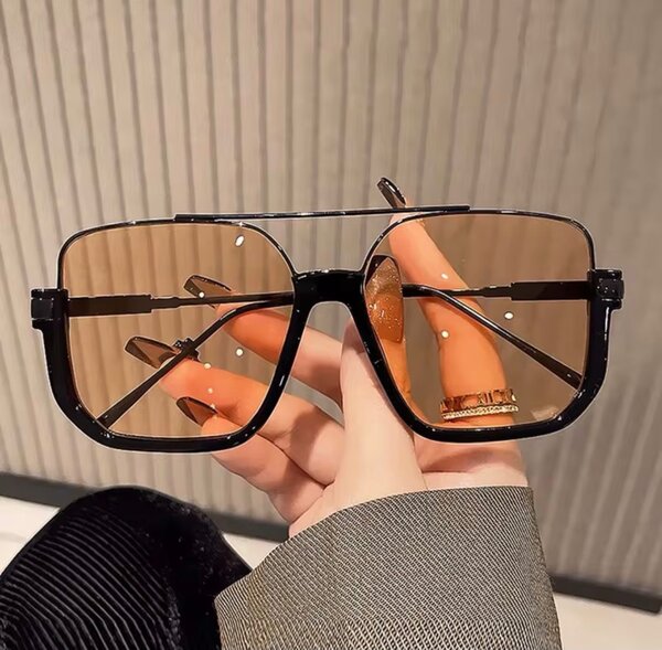 Lunettes de soleil rétro tendance