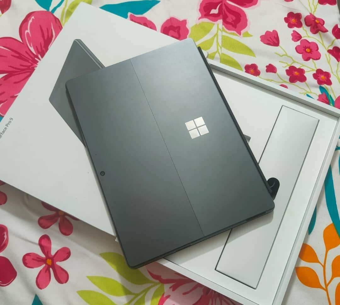 Microsoft Surface Pro 9 i5
