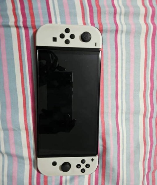 Console portable blanche