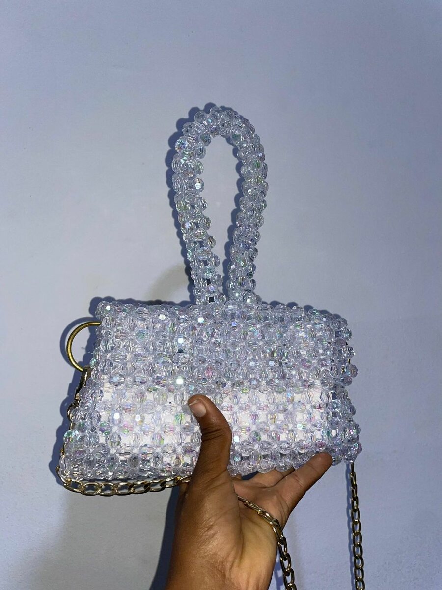 Sac à main perles élégantes
