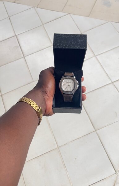 Montre élégante pour homme
