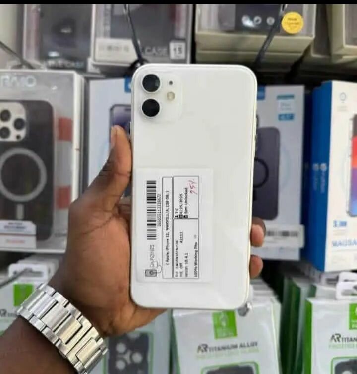 IPhone 11  simple 64GO