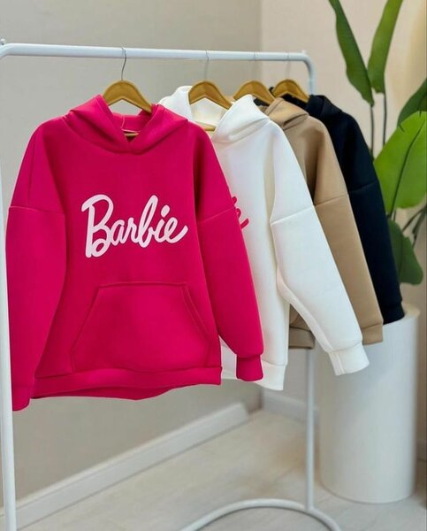 Sweat à capuche Barbie tendance