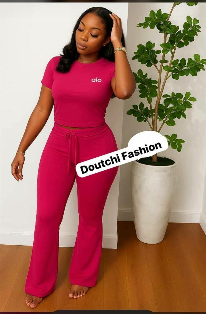 L'ensemble avec haut