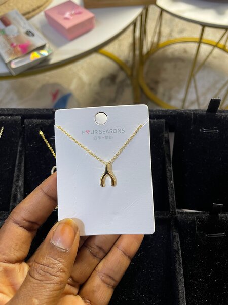 Collier pendentif doré chic