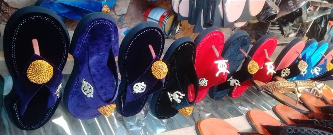 AHENEMA (NATIVE SLIPPERS? FOR LADIES AND GENTLEMEN