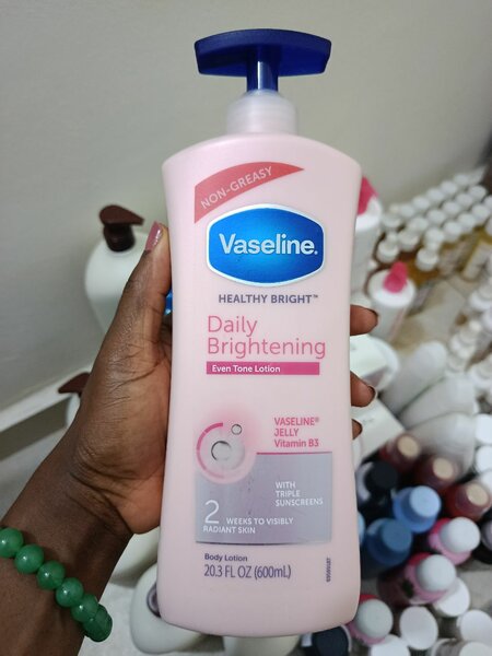 Vaseline Lotion Éclat Quotidien