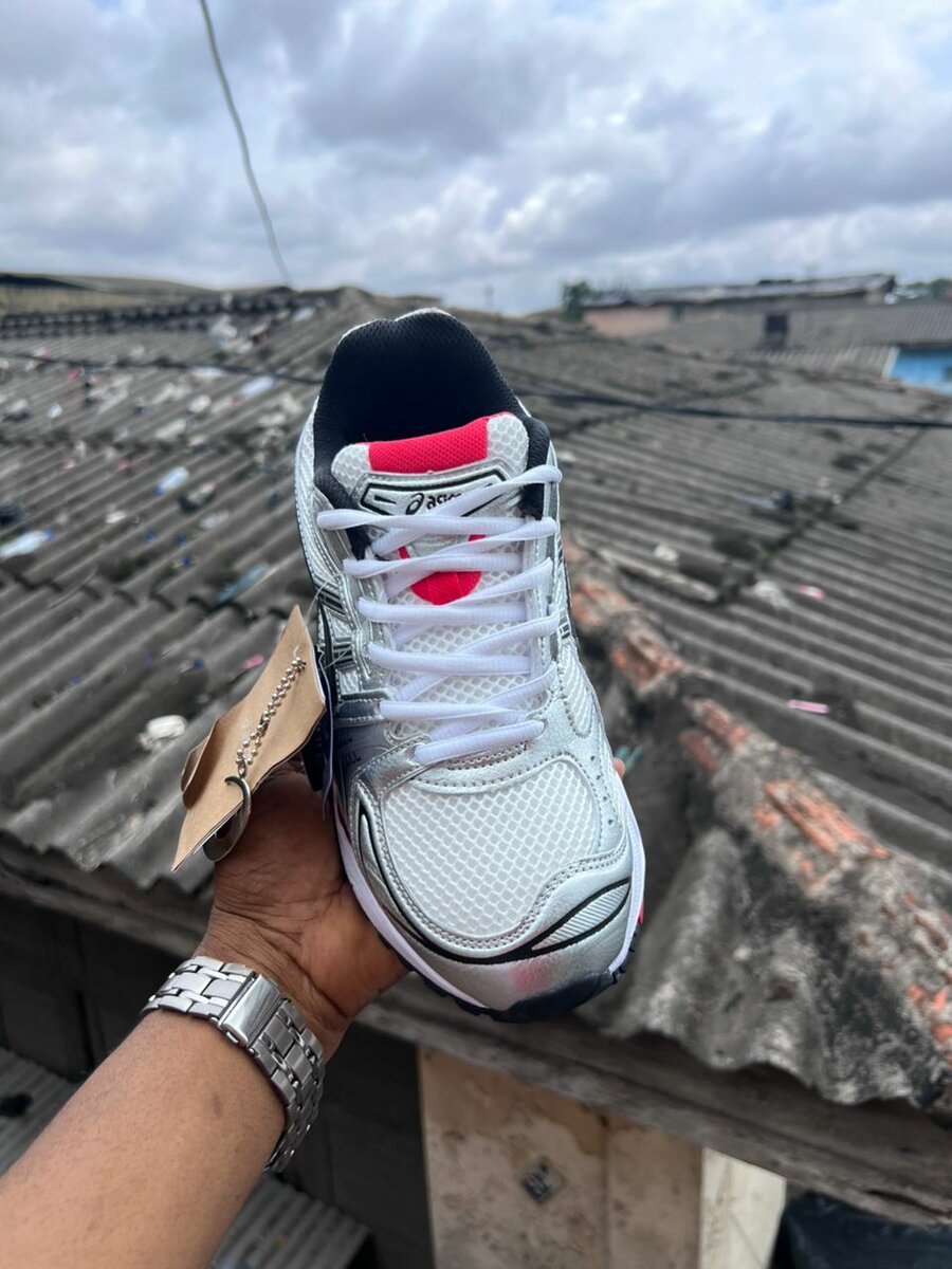 Sneakers  ASICS rose