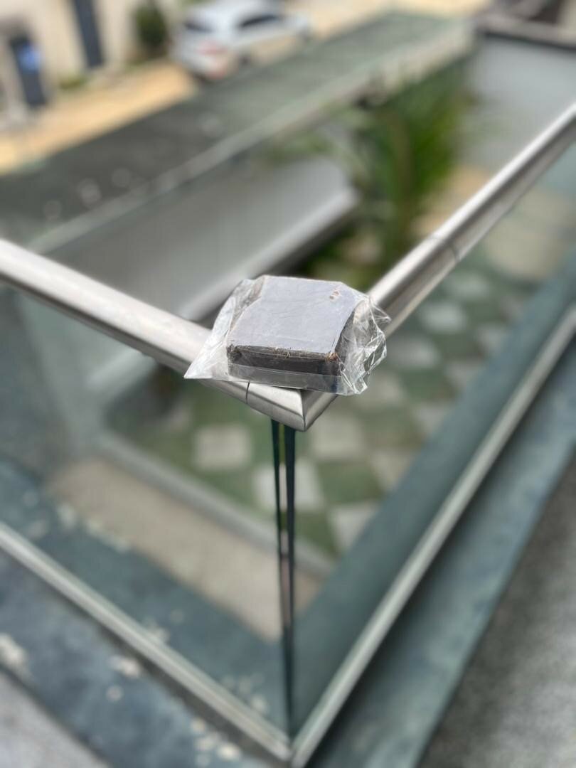 Savon contre boutons