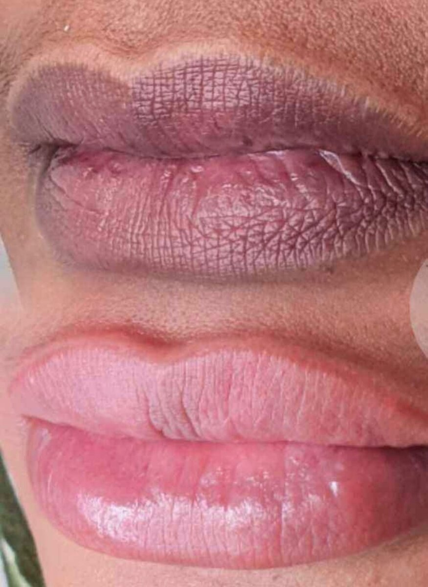 Produit de lèvres rose