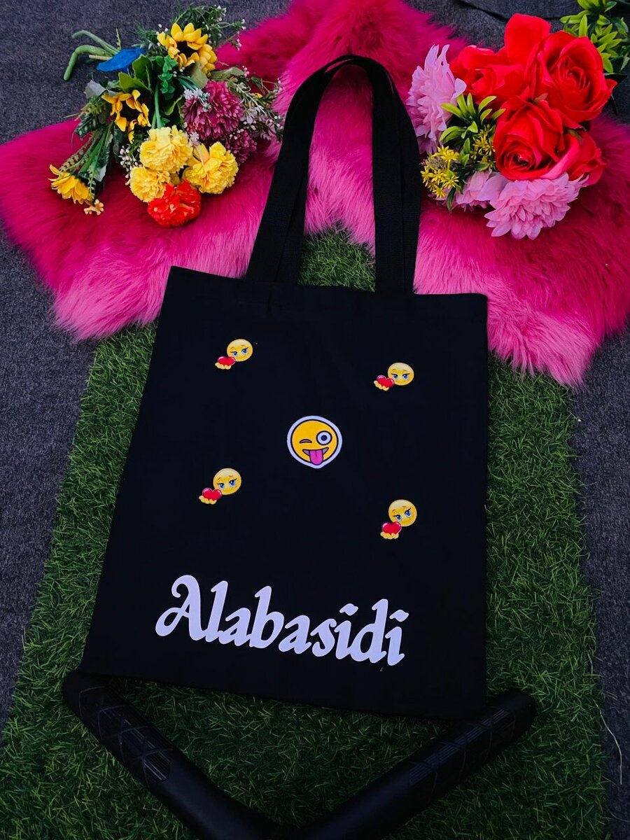 CUSTOMIZED TOTE BAGS ️