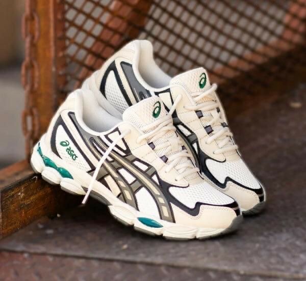ASICS SNEAKER