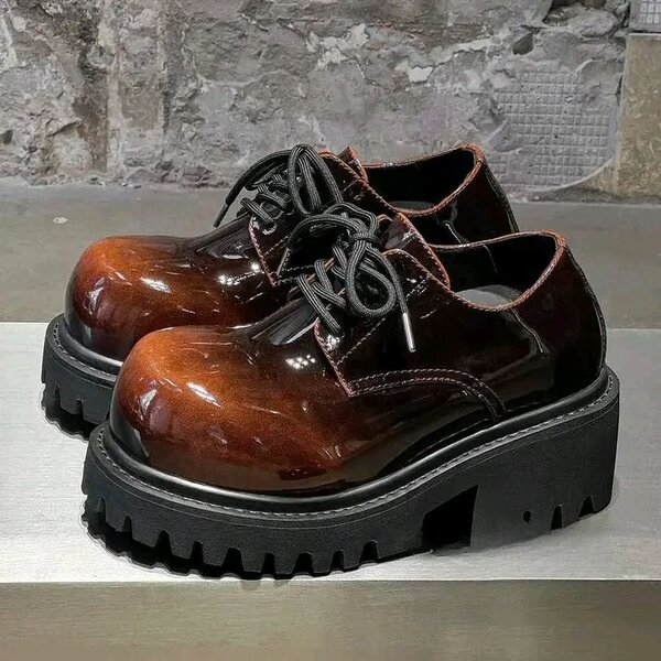 Chaussures Derby à semelles épaisses