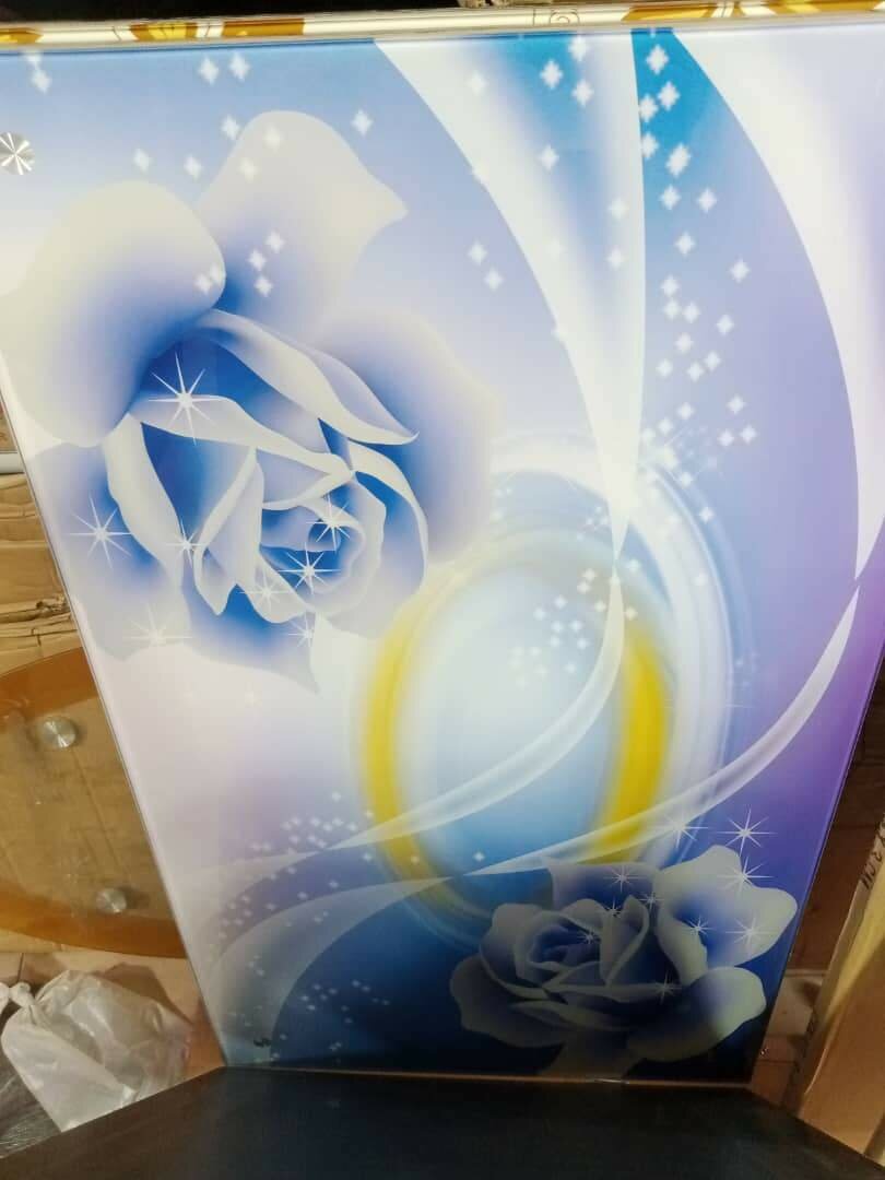 Table à manger design floral