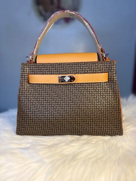 Sac à main floral élégant