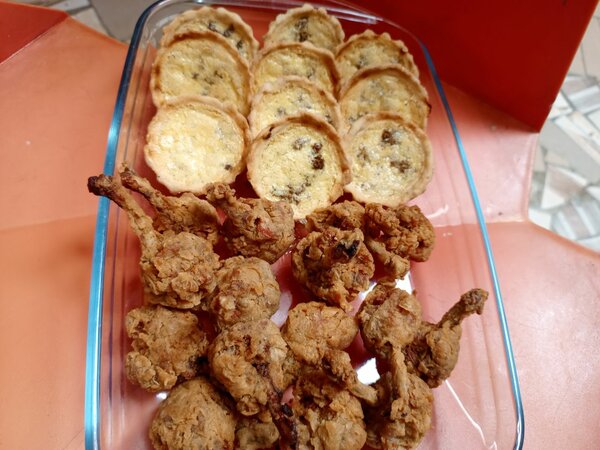 Délicieuses Quiches et Ailes de Poulet