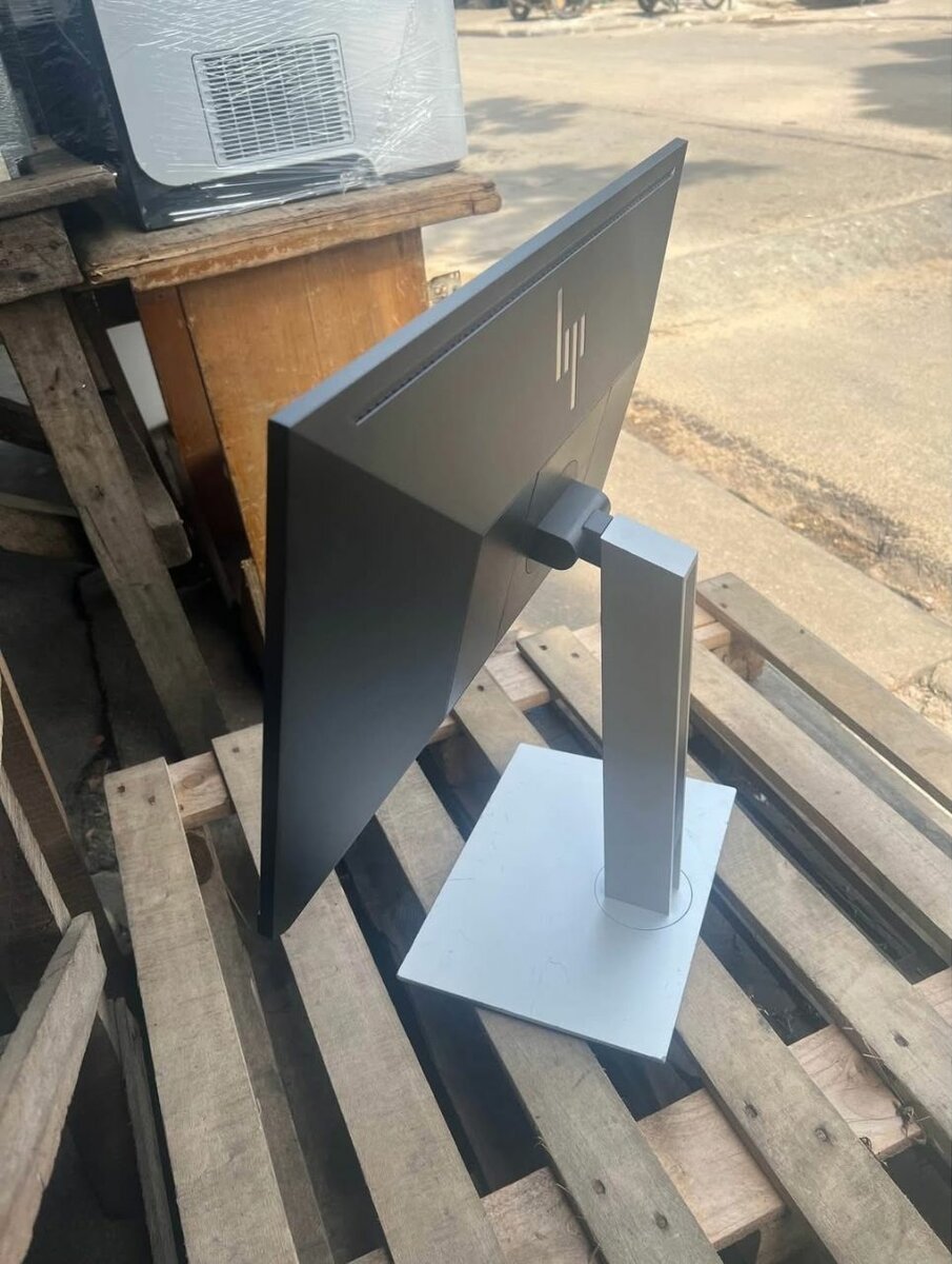 Hp sans bordure 24 pouces