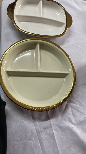 Assiette compartimentée élégante