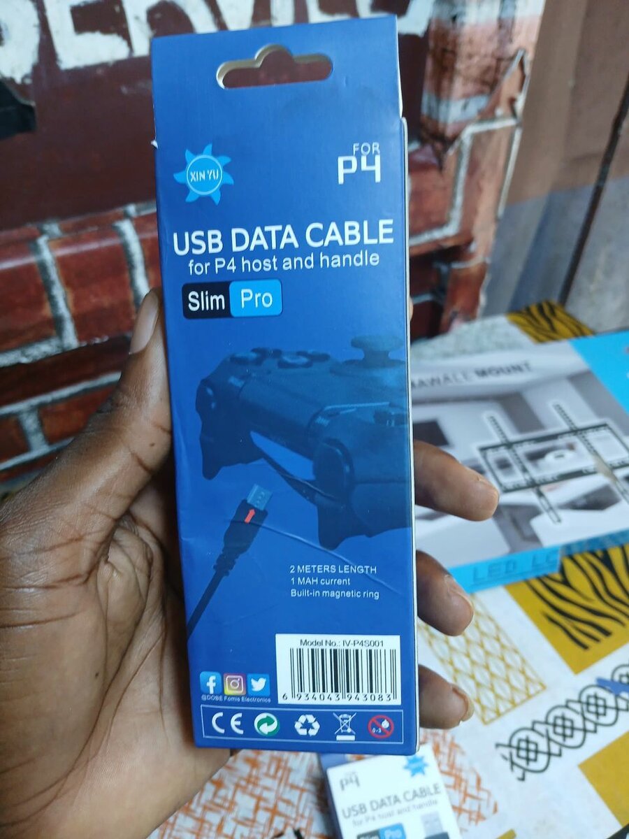 Câble USB P4 2m Slim Pro