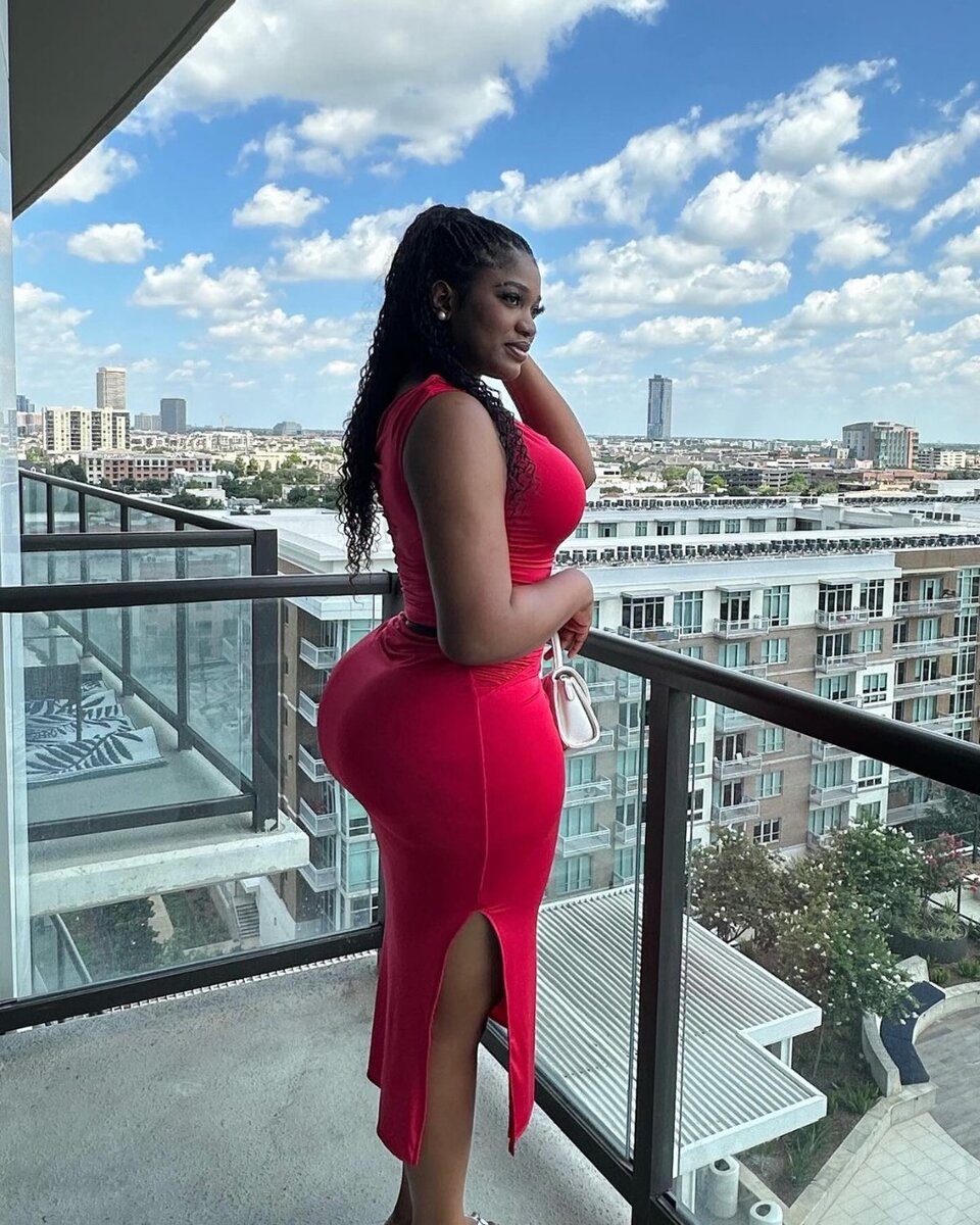 Robe élégante longue fendue