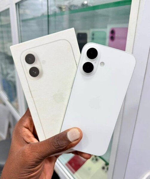 iPhone 16 simple