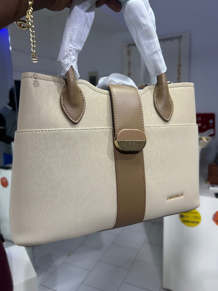 Sac à main en cuir élégant