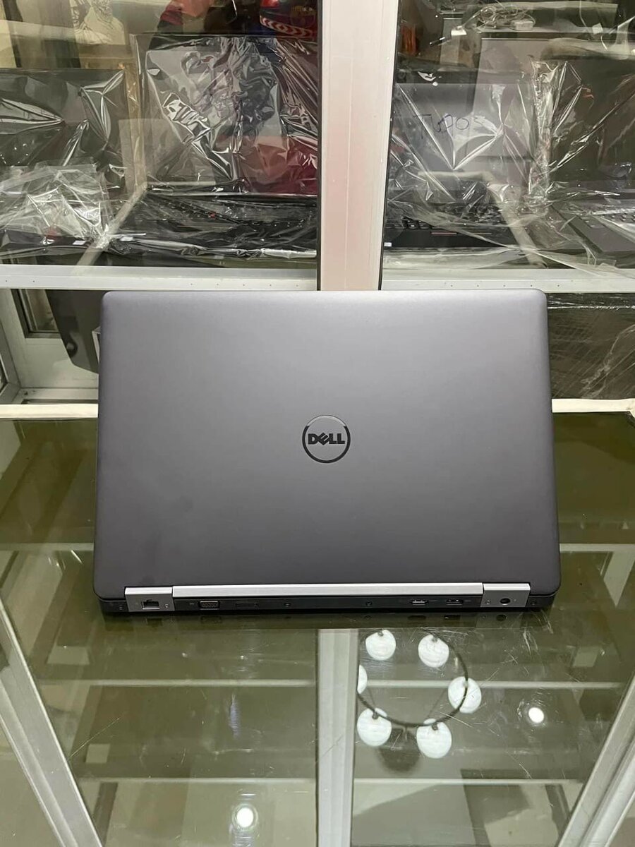 Dell Latitude E5570