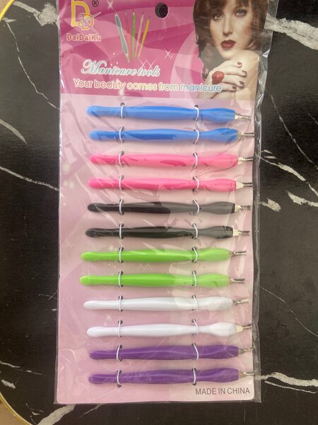 Kit outils manucure colorés