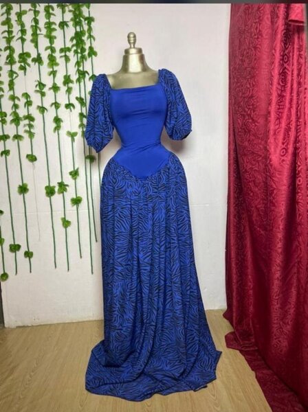 Robe élégante bleue