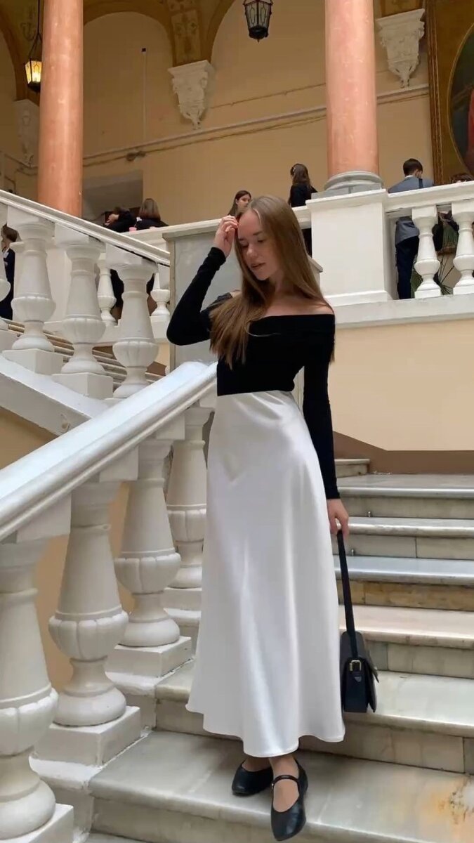 Атласная юбка белая