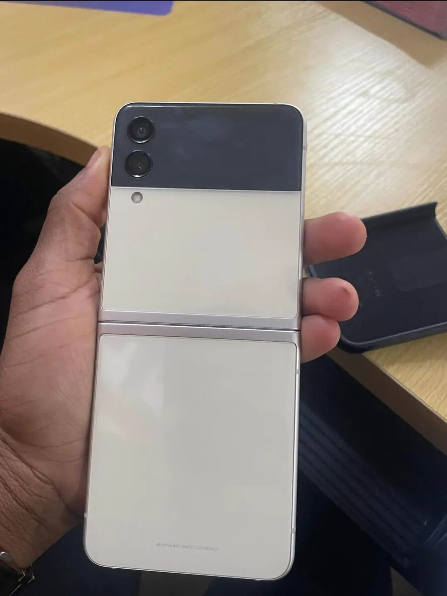 Smartphone pliable Z flip 3