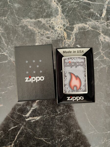 Зажигалка Zippo