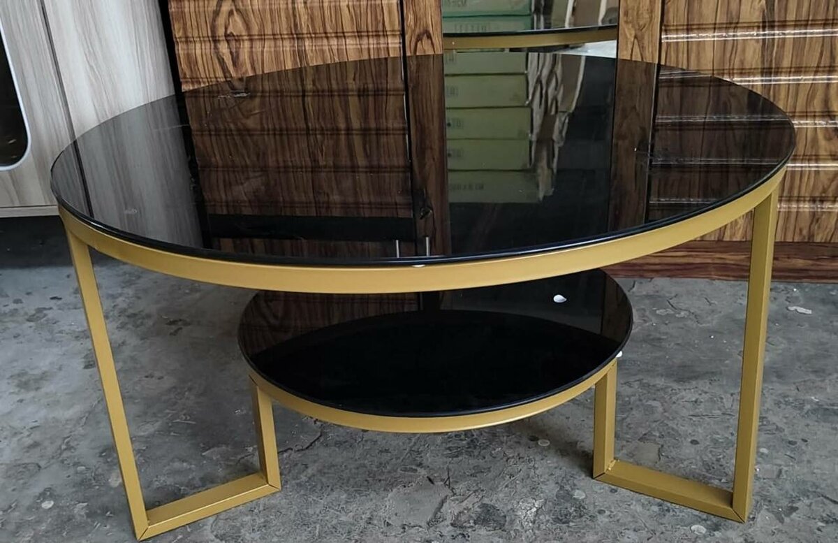 Table basse moderne en verre