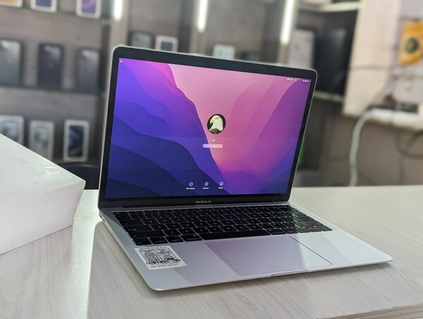 Open Box MacBook Air 2018/2019