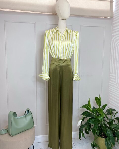 стильная рубашка