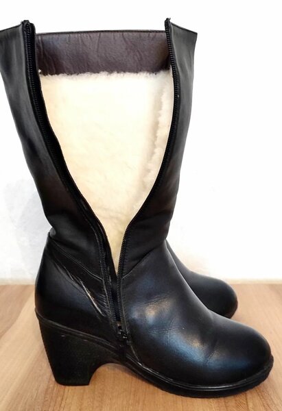 Новые сапоги кожа